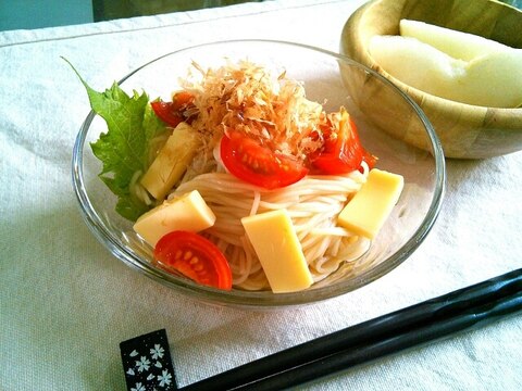 トマトとチーズの和風そうめん♡